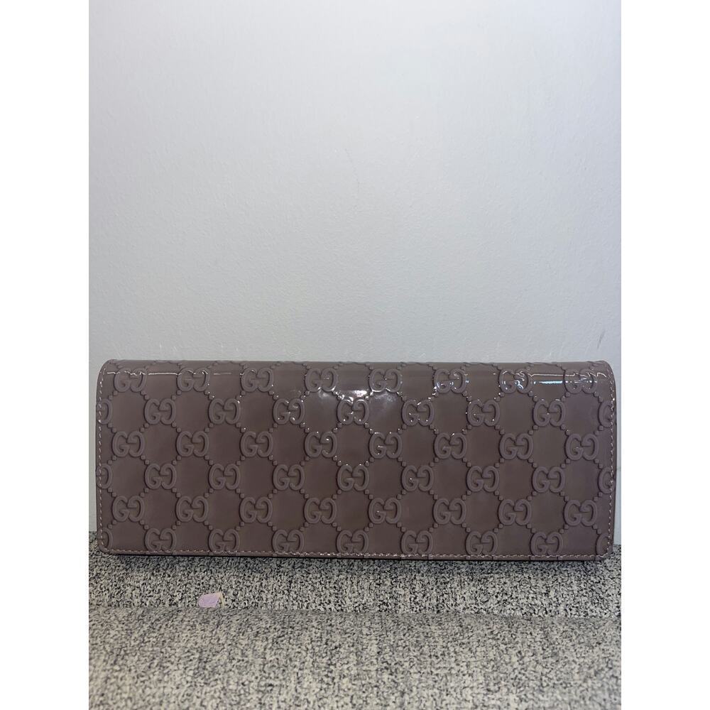 Gucci Gg Guccissima Patent Leather Clutch - Like New